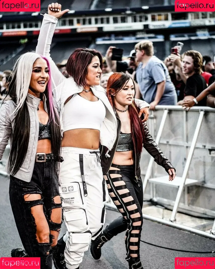 Bayley / Pamela Rose Martinez / bayley.r / https: / itsmebayley Onlyfans Photo Gallery 