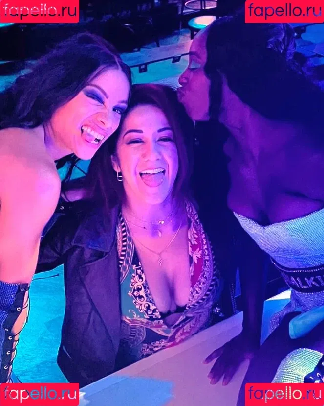 Bayley / Pamela Rose Martinez / bayley.r / https: / itsmebayley Onlyfans Photo Gallery 