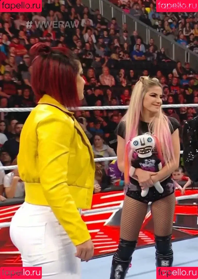 Bayley / Pamela Rose Martinez / bayley.r / https: / itsmebayley Onlyfans Photo Gallery 