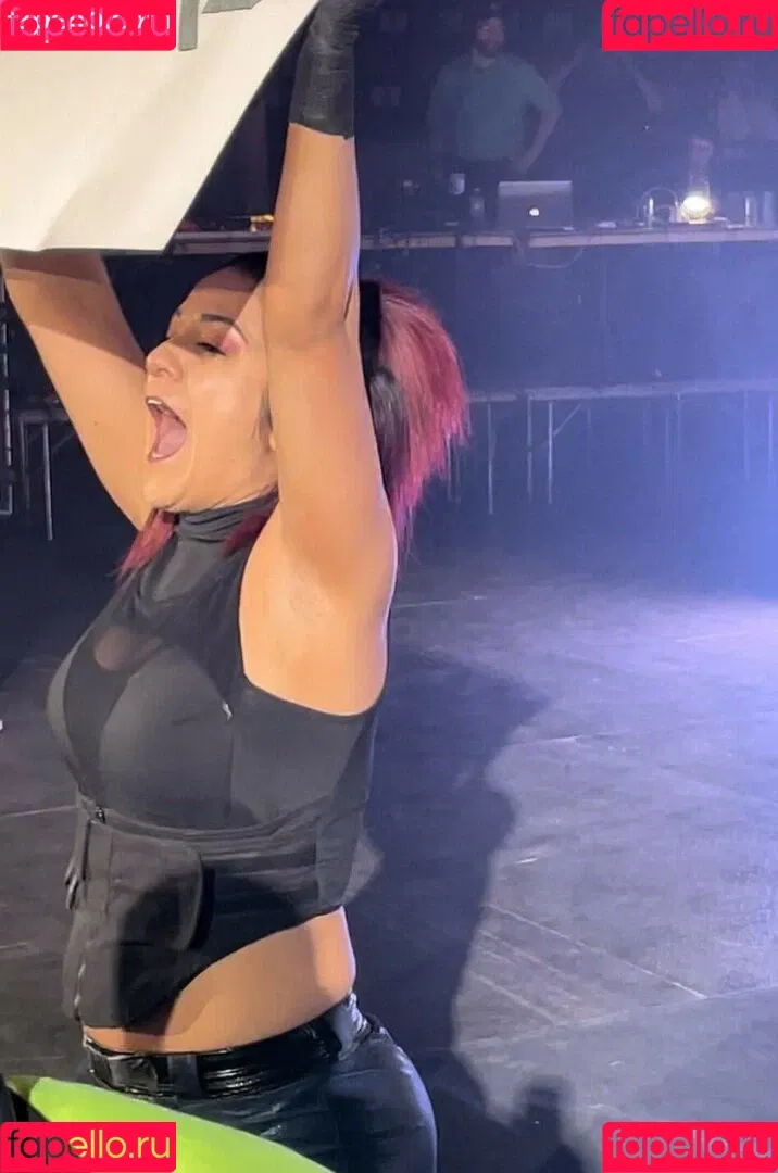 Bayley / Pamela Rose Martinez / bayley.r / https: / itsmebayley Onlyfans Photo Gallery 