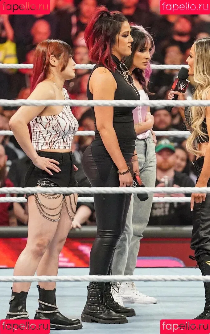 Bayley / Pamela Rose Martinez / bayley.r / https: / itsmebayley Onlyfans Photo Gallery 