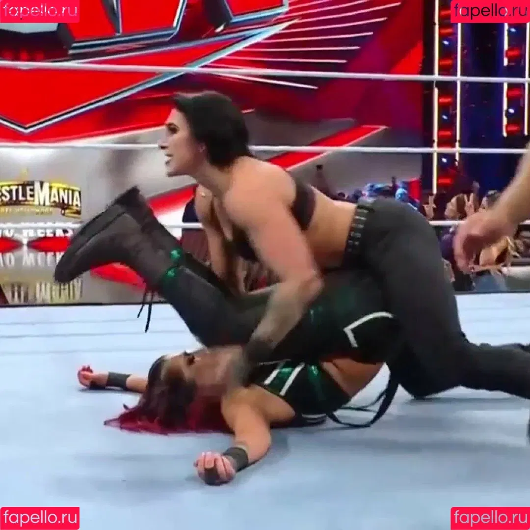 Bayley / Pamela Rose Martinez / bayley.r / https: / itsmebayley Onlyfans Photo Gallery 