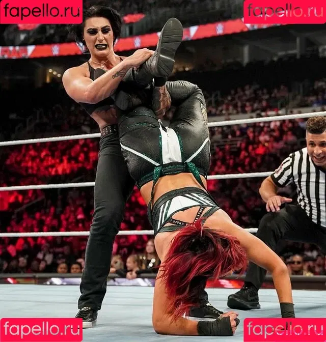 Bayley / Pamela Rose Martinez / bayley.r / https: / itsmebayley Onlyfans Photo Gallery 