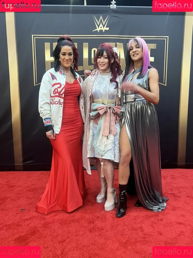 Bayley / Pamela Rose Martinez / bayley.r / https: / itsmebayley Onlyfans Photo Gallery 