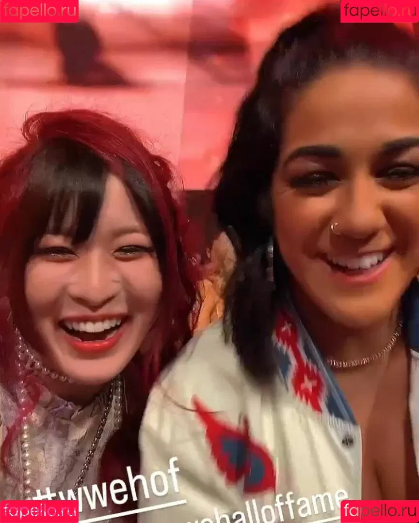 Bayley / Pamela Rose Martinez / bayley.r / https: / itsmebayley Onlyfans Photo Gallery 