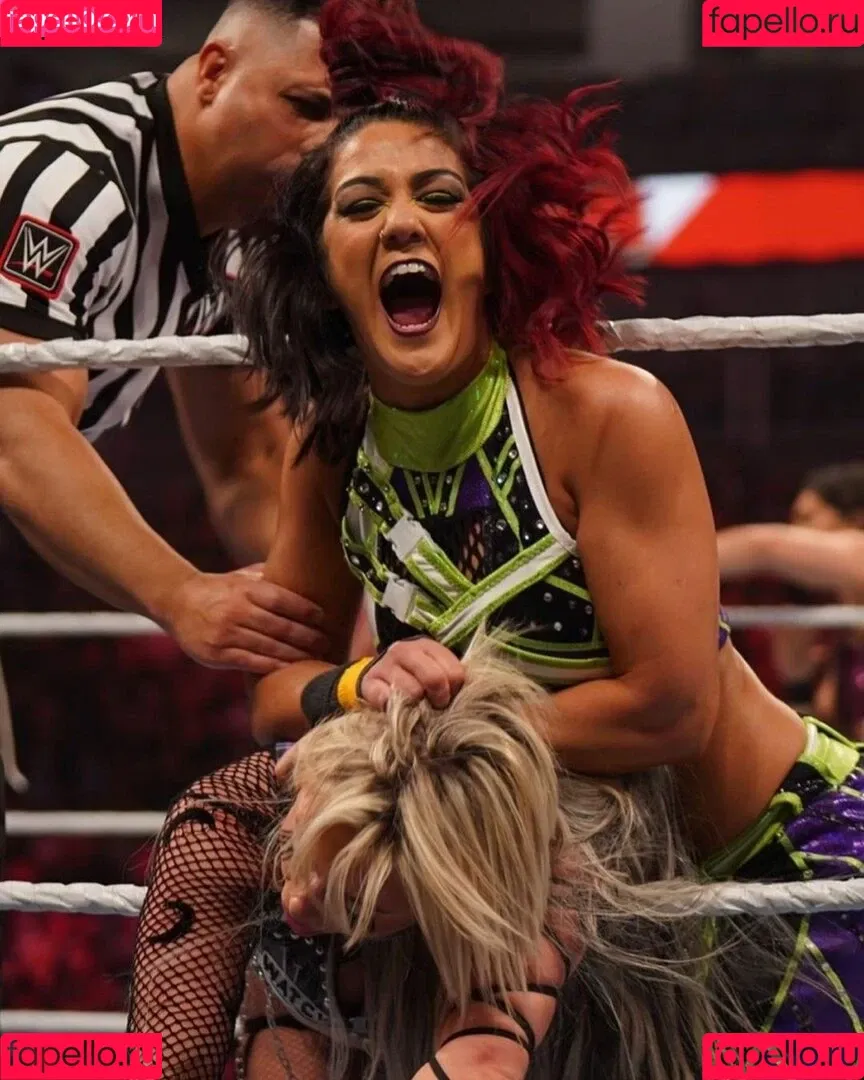 Bayley / Pamela Rose Martinez / bayley.r / https: / itsmebayley Onlyfans Photo Gallery 