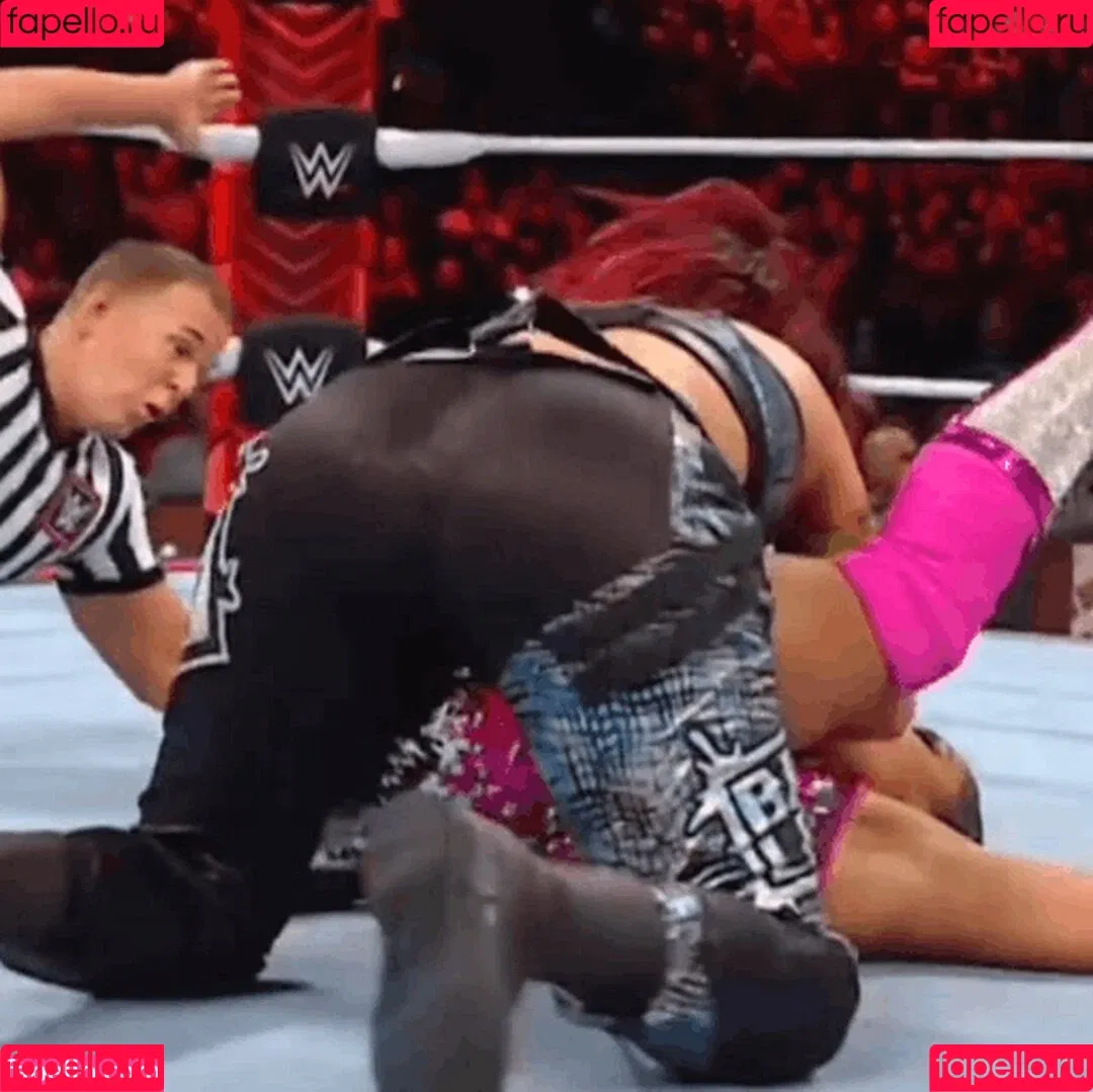 Bayley / Pamela Rose Martinez / bayley.r / https: / itsmebayley Onlyfans Photo Gallery 