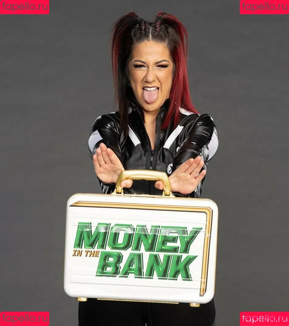 Bayley / Pamela Rose Martinez / bayley.r / https: / itsmebayley Onlyfans Photo Gallery 