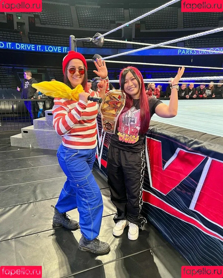 Bayley / Pamela Rose Martinez / bayley.r / https: / itsmebayley Onlyfans Photo Gallery 
