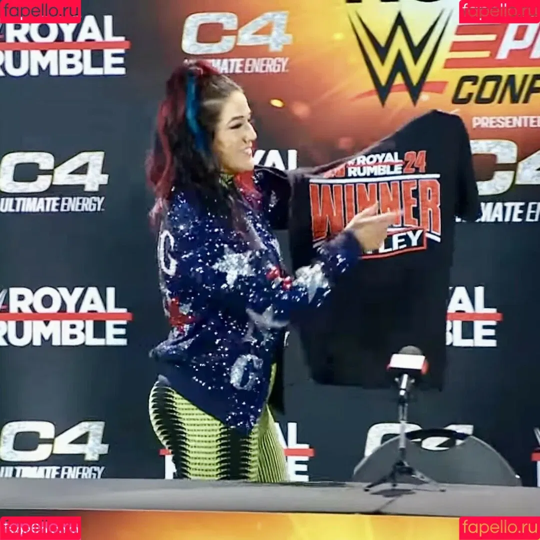 Bayley / Pamela Rose Martinez / bayley.r / https: / itsmebayley Onlyfans Photo Gallery 