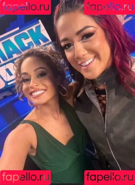 Bayley / Pamela Rose Martinez / bayley.r / https: / itsmebayley Onlyfans Photo Gallery 