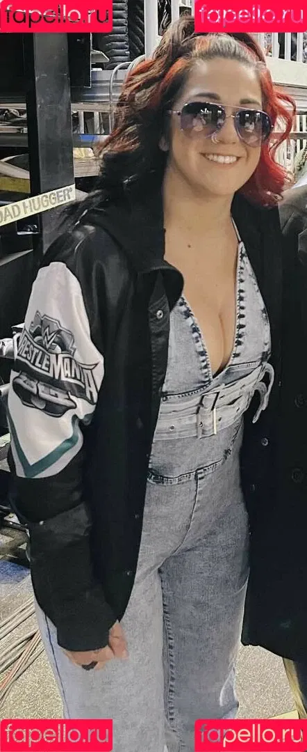 Bayley / Pamela Rose Martinez / bayley.r / https: / itsmebayley Onlyfans Photo Gallery 