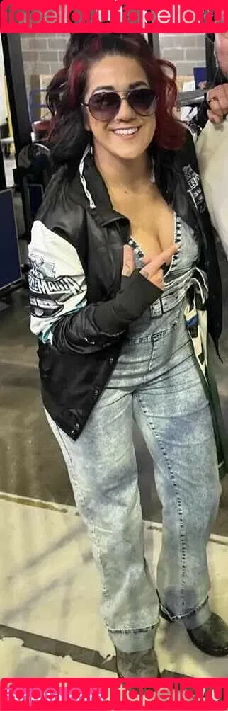 Bayley / Pamela Rose Martinez / bayley.r / https: / itsmebayley Onlyfans Photo Gallery 