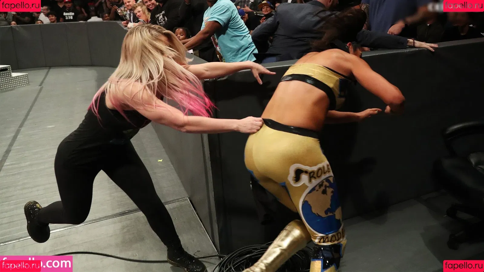 Bayley / Pamela Rose Martinez / bayley.r / https: / itsmebayley Onlyfans Photo Gallery 