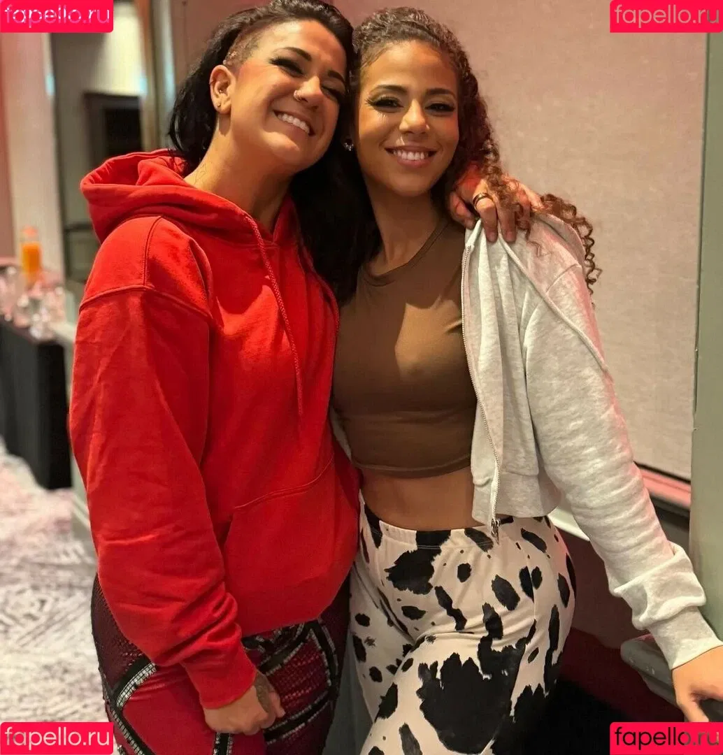 Bayley / Pamela Rose Martinez / bayley.r / https: / itsmebayley Onlyfans Photo Gallery 
