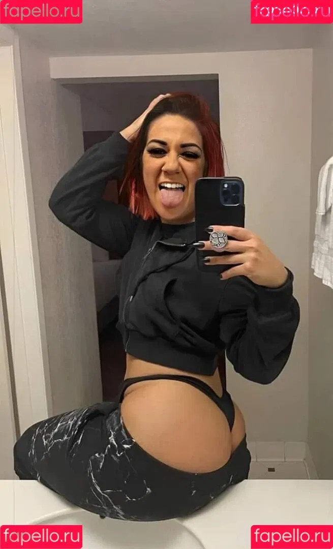 Bayley / Pamela Rose Martinez / bayley.r / https: / itsmebayley Onlyfans Photo Gallery 