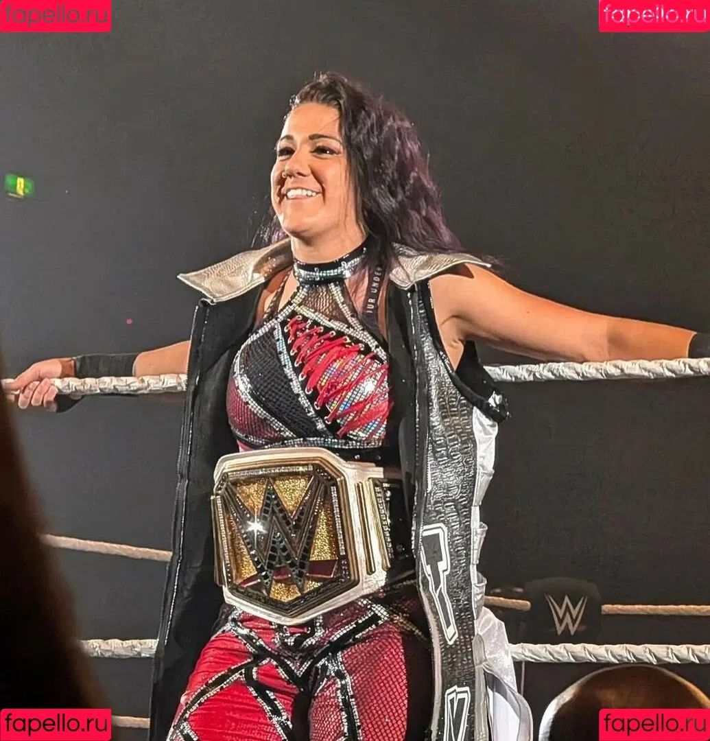 Bayley / Pamela Rose Martinez / bayley.r / https: / itsmebayley Onlyfans Photo Gallery 