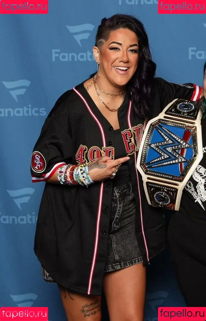 Bayley / Pamela Rose Martinez / bayley.r / https: / itsmebayley Onlyfans Photo Gallery 