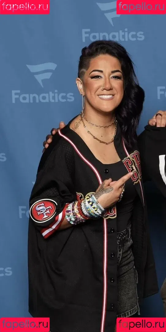 Bayley / Pamela Rose Martinez / bayley.r / https: / itsmebayley Onlyfans Photo Gallery 