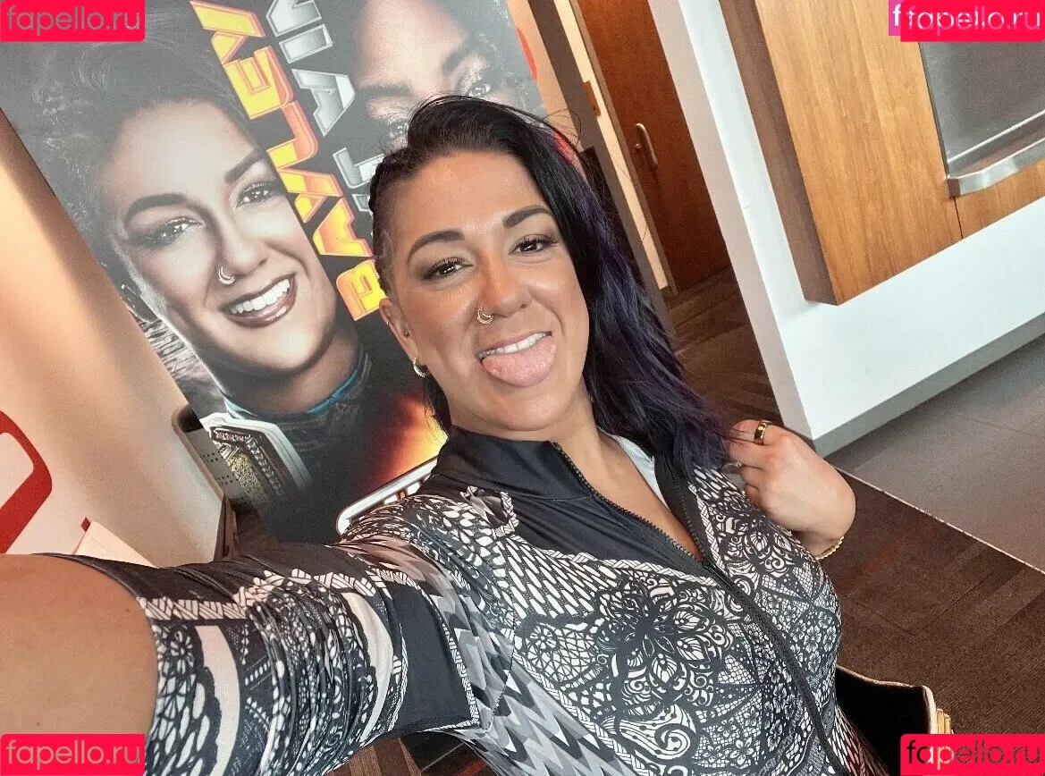 Bayley / Pamela Rose Martinez / bayley.r / https: / itsmebayley Onlyfans Photo Gallery 