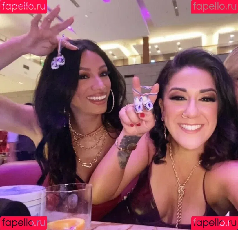 Bayley / Pamela Rose Martinez / bayley.r / https: / itsmebayley Onlyfans Photo Gallery 