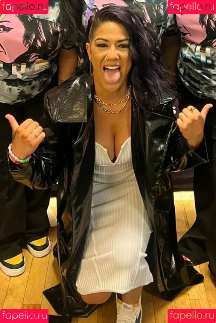 Bayley / Pamela Rose Martinez / bayley.r / https: / itsmebayley Onlyfans Photo Gallery 