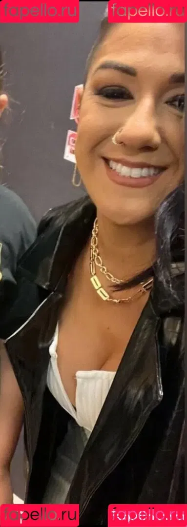 Bayley / Pamela Rose Martinez / bayley.r / https: / itsmebayley Onlyfans Photo Gallery 