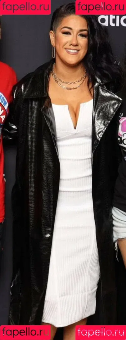 Bayley / Pamela Rose Martinez / bayley.r / https: / itsmebayley Onlyfans Photo Gallery 