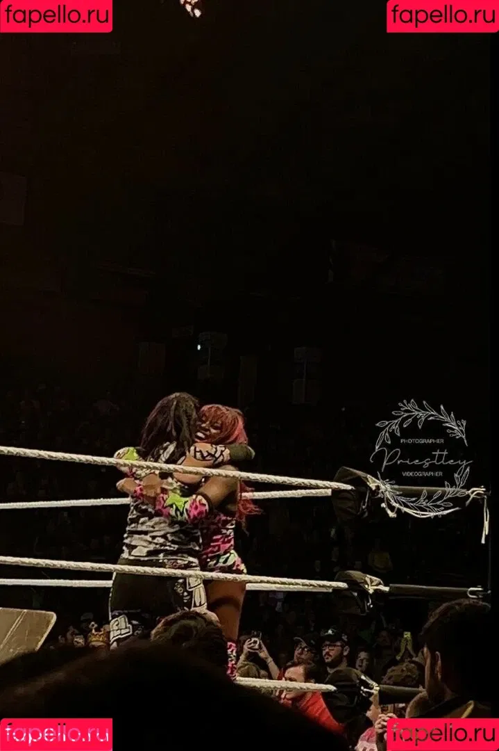Bayley / Pamela Rose Martinez / bayley.r / https: / itsmebayley Onlyfans Photo Gallery 