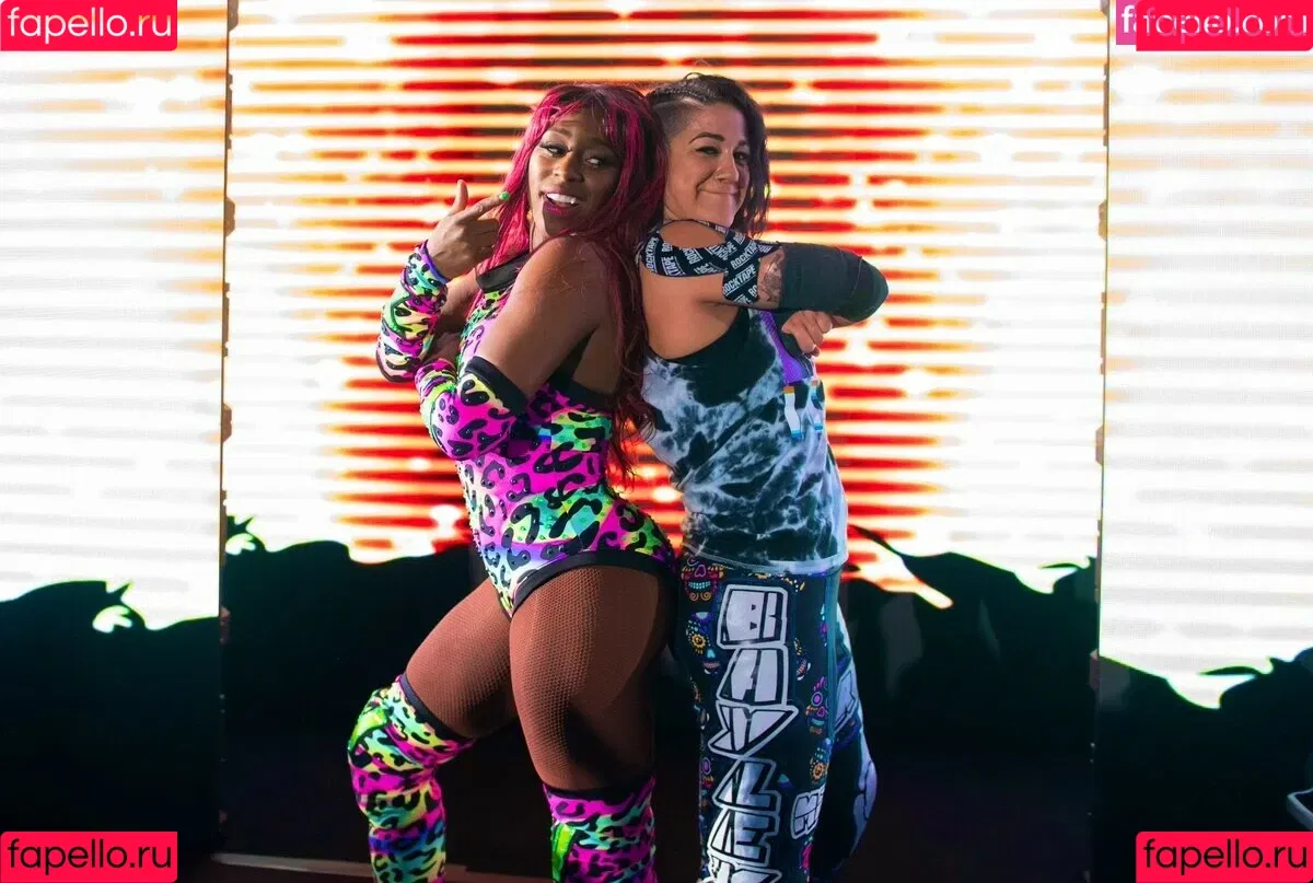 Bayley / Pamela Rose Martinez / bayley.r / https: / itsmebayley Onlyfans Photo Gallery 