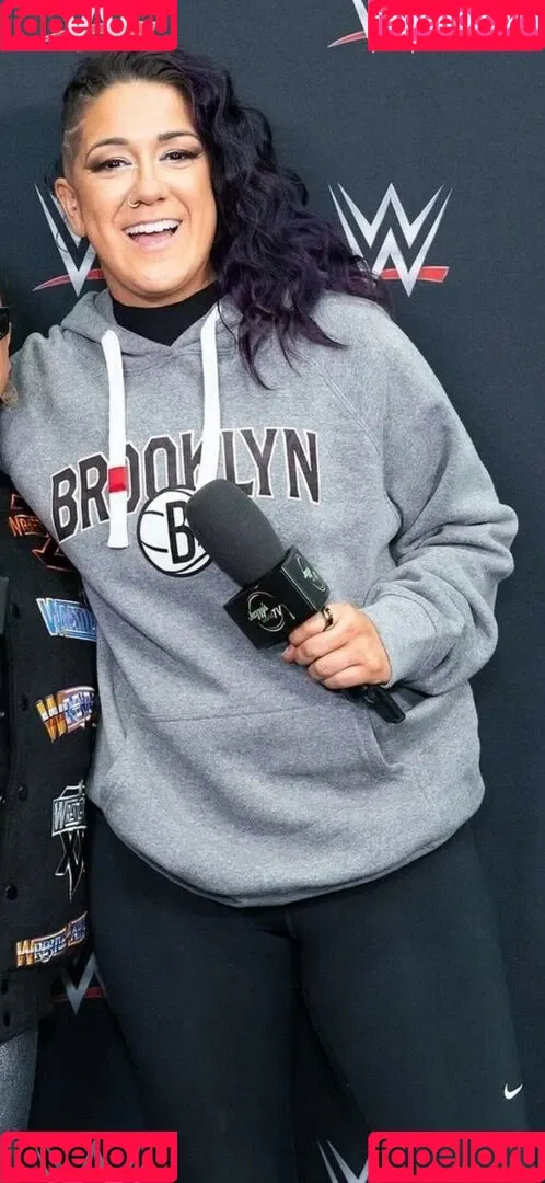 Bayley / Pamela Rose Martinez / bayley.r / https: / itsmebayley Onlyfans Photo Gallery 