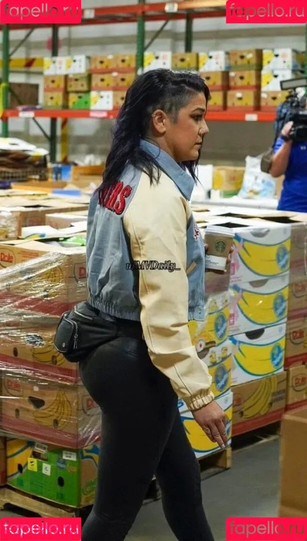 Bayley / Pamela Rose Martinez / bayley.r / https: / itsmebayley Onlyfans Photo Gallery 