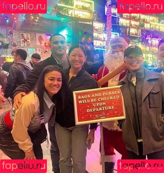 Bayley / Pamela Rose Martinez / bayley.r / https: / itsmebayley Onlyfans Photo Gallery 