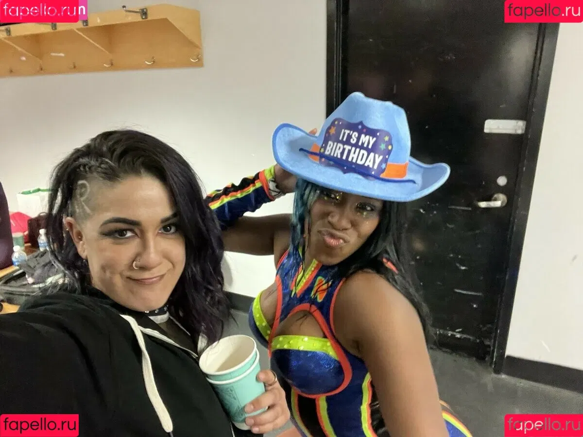 Bayley / Pamela Rose Martinez / bayley.r / https: / itsmebayley Onlyfans Photo Gallery 