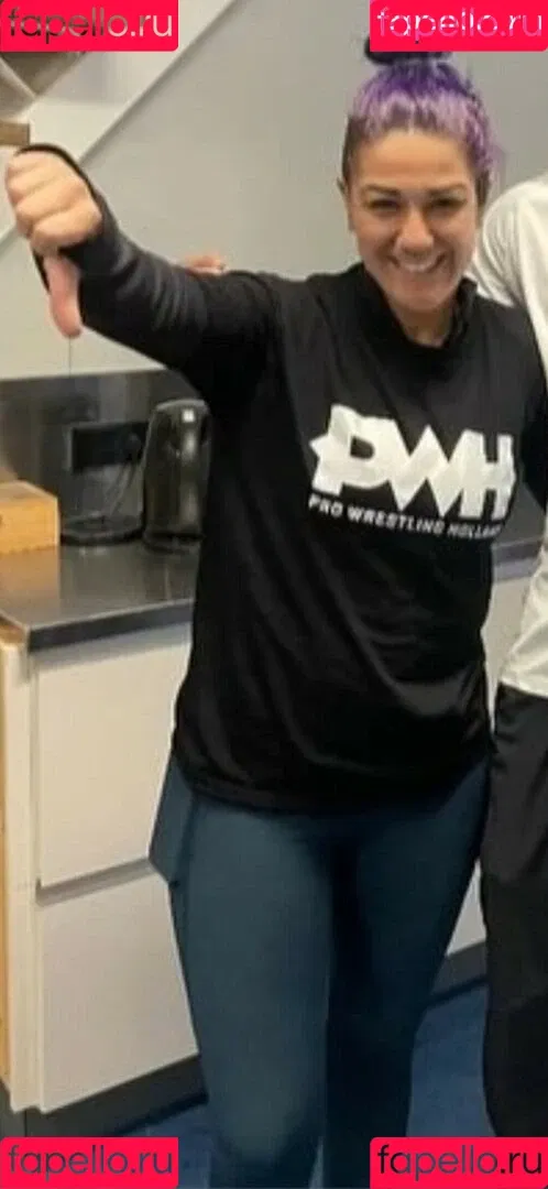 Bayley / Pamela Rose Martinez / bayley.r / https: / itsmebayley Onlyfans Photo Gallery 
