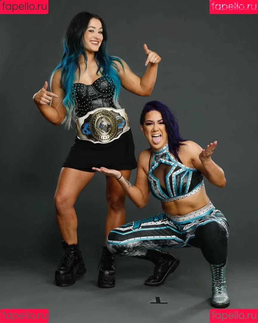 Bayley / Pamela Rose Martinez / bayley.r / https: / itsmebayley Onlyfans Photo Gallery 