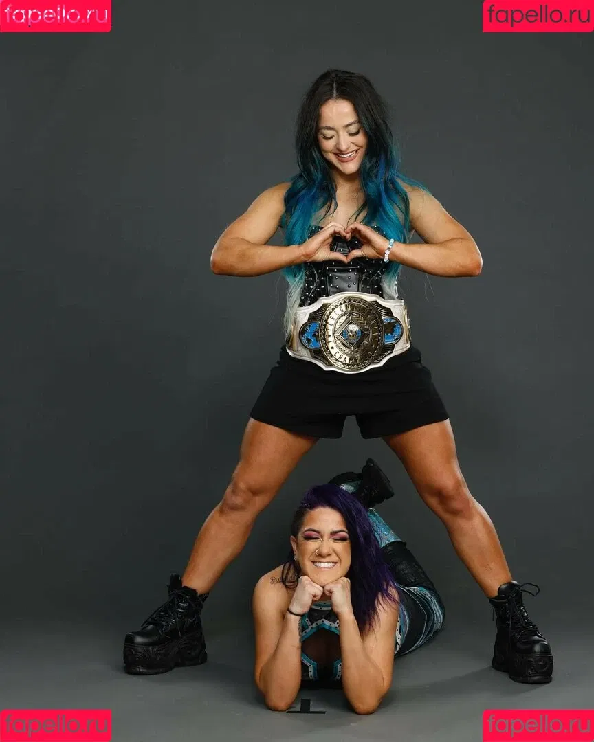 Bayley / Pamela Rose Martinez / bayley.r / https: / itsmebayley Onlyfans Photo Gallery 