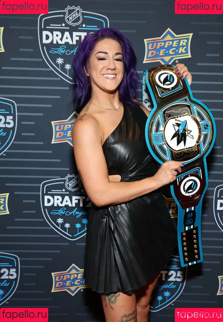 Bayley / Pamela Rose Martinez / bayley.r / https: / itsmebayley Onlyfans Photo Gallery 