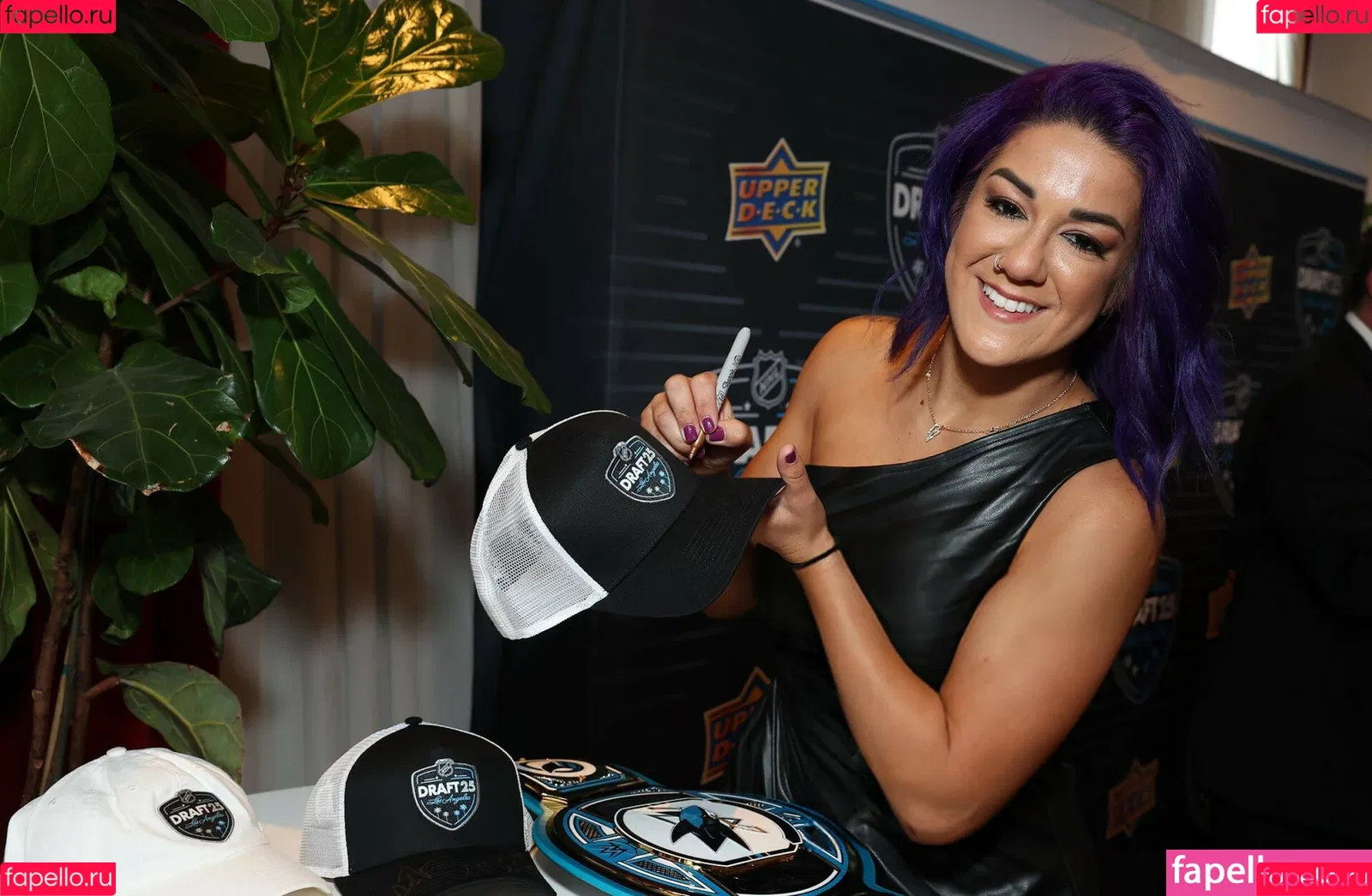 Bayley / Pamela Rose Martinez / bayley.r / https: / itsmebayley Onlyfans Photo Gallery 