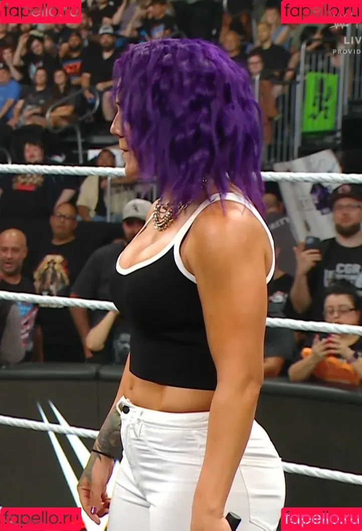 Bayley / Pamela Rose Martinez / bayley.r / https: / itsmebayley Onlyfans Photo Gallery 