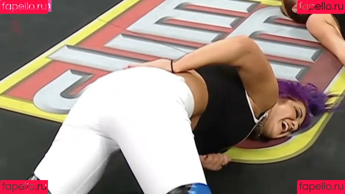 Bayley / Pamela Rose Martinez / bayley.r / https: / itsmebayley Onlyfans Photo Gallery 