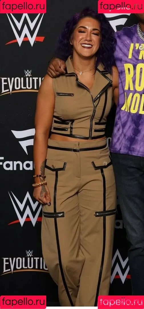 Bayley / Pamela Rose Martinez / bayley.r / https: / itsmebayley Onlyfans Photo Gallery 