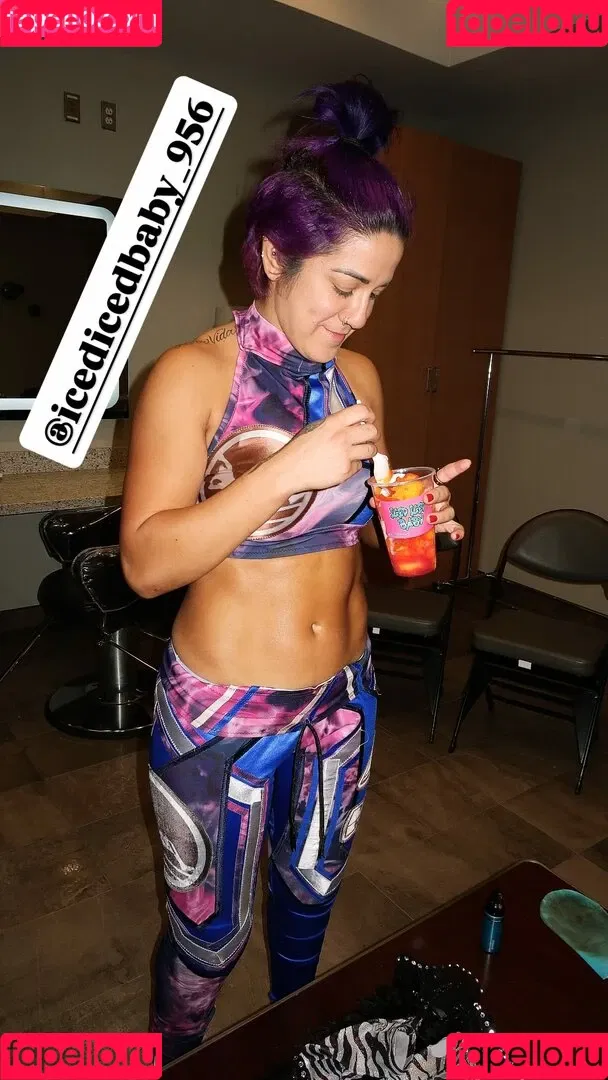 Bayley / Pamela Rose Martinez / bayley.r / https: / itsmebayley Onlyfans Photo Gallery 