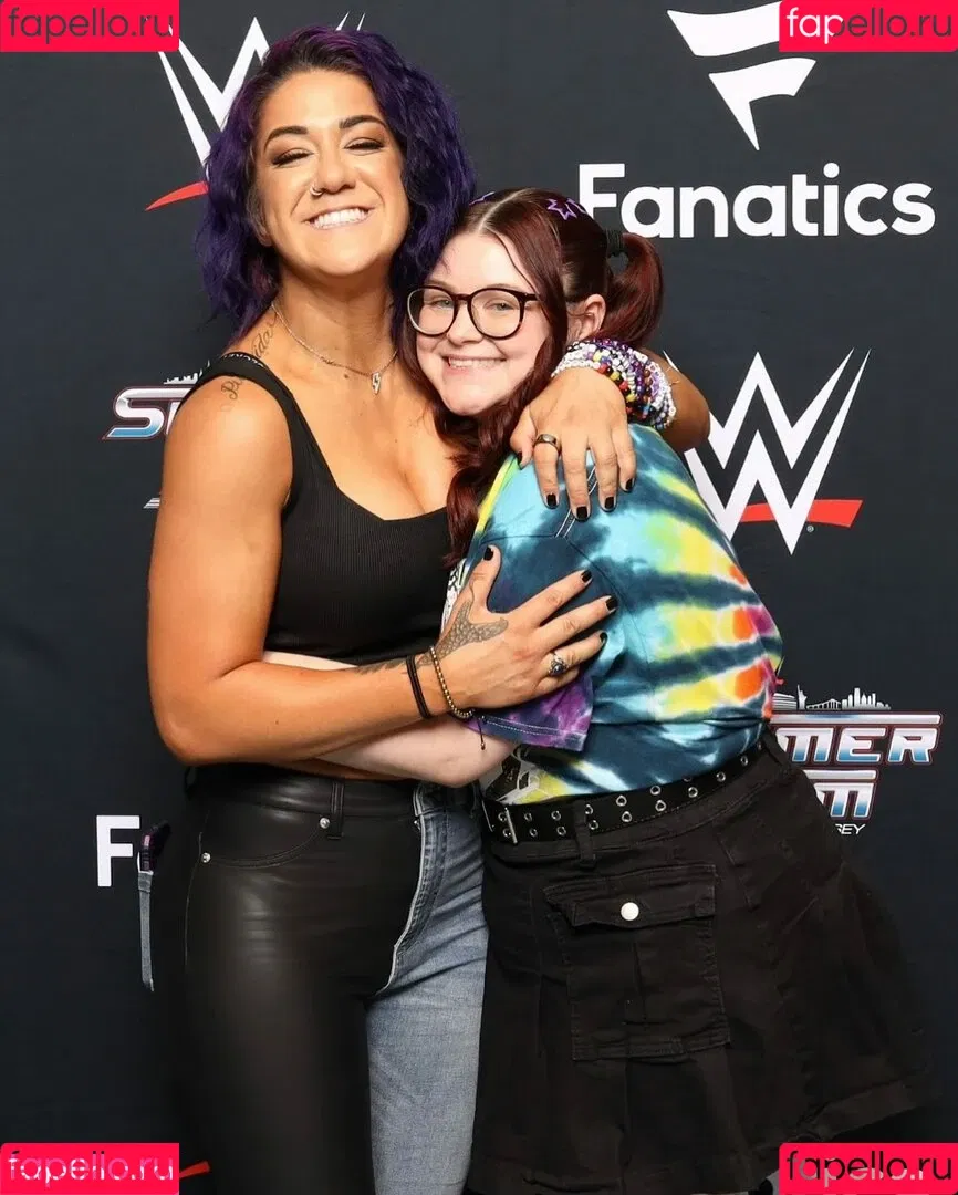 Bayley / Pamela Rose Martinez / bayley.r / https: / itsmebayley Onlyfans Photo Gallery 