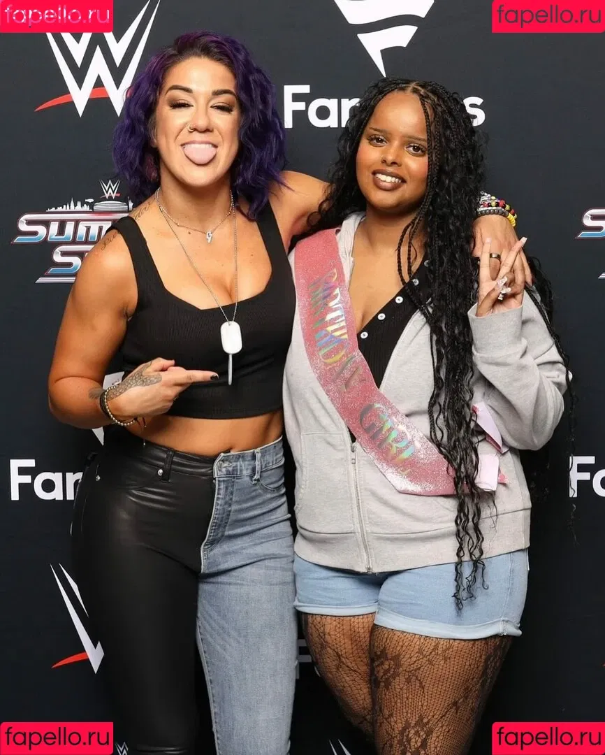 Bayley / Pamela Rose Martinez / bayley.r / https: / itsmebayley Onlyfans Photo Gallery 