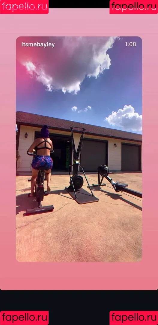 Bayley / Pamela Rose Martinez / bayley.r / https: / itsmebayley Onlyfans Photo Gallery 