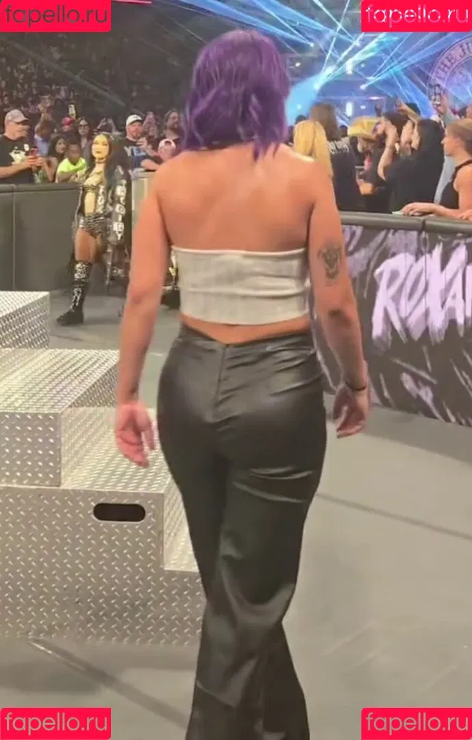 Bayley / Pamela Rose Martinez / bayley.r / https: / itsmebayley Onlyfans Photo Gallery 