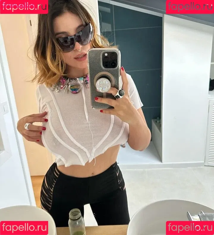 Antonella / Lasirena69 / lasirena69_ Onlyfans Photo Gallery 