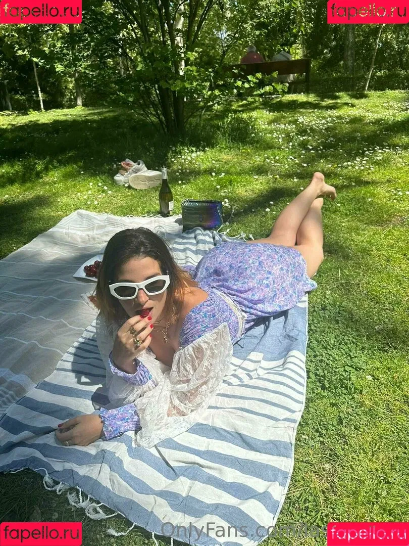 Antonella / Lasirena69 / lasirena69_ Onlyfans Photo Gallery 