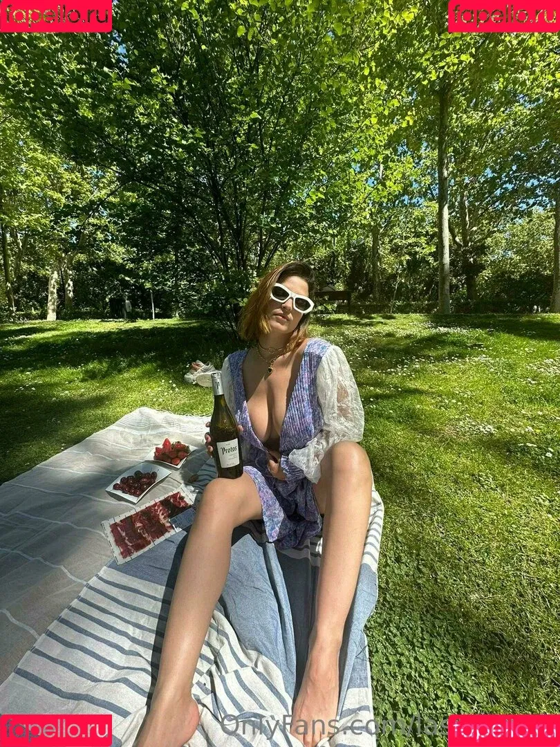Antonella / Lasirena69 / lasirena69_ Onlyfans Photo Gallery 